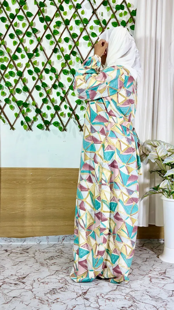 TRIANGLE_ABAYA_FOR_WOMEN
