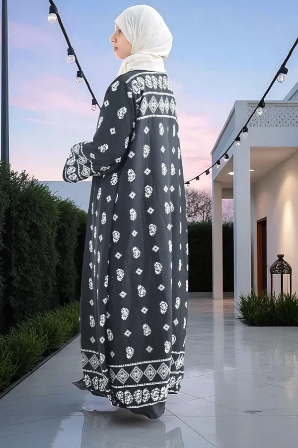 Black_Cotton_Blend_Solid_Abaya_With_Hijab_For_Women