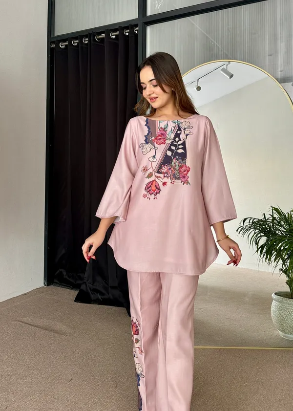 Women's_Pink_Floral_Print_Silk_Blend_Tunic_and_Trousers_Set