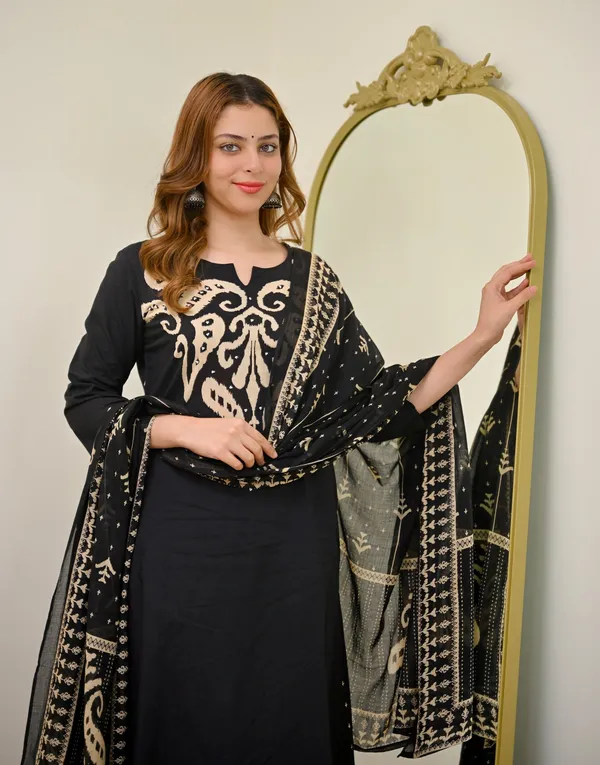 Women_Cotton_Kalamkari_Print_Kurta_Set_with_Dupatta