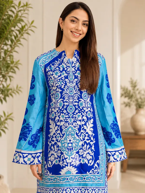 Blue_Floral_Printed_Silk_Blend_Kurta_Wide_Leg_Pant_Set