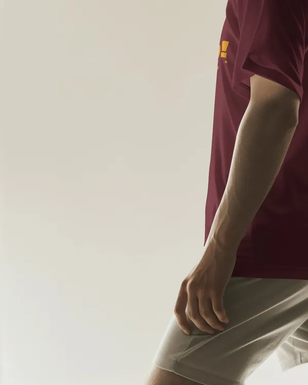 Maroon_Cotton_Blend_Round_Neck_Graphic_Print_Half_Sleeve_T-Shirt_For_Men
