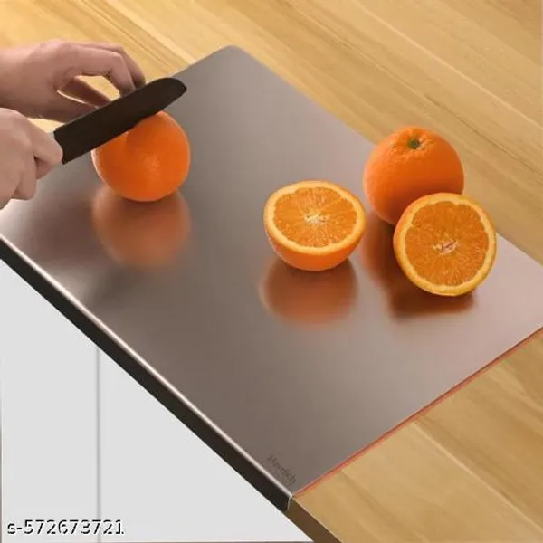 Silver_304_Stainless_Steel_Chopping_Board_With_Lip_For_Kitchen