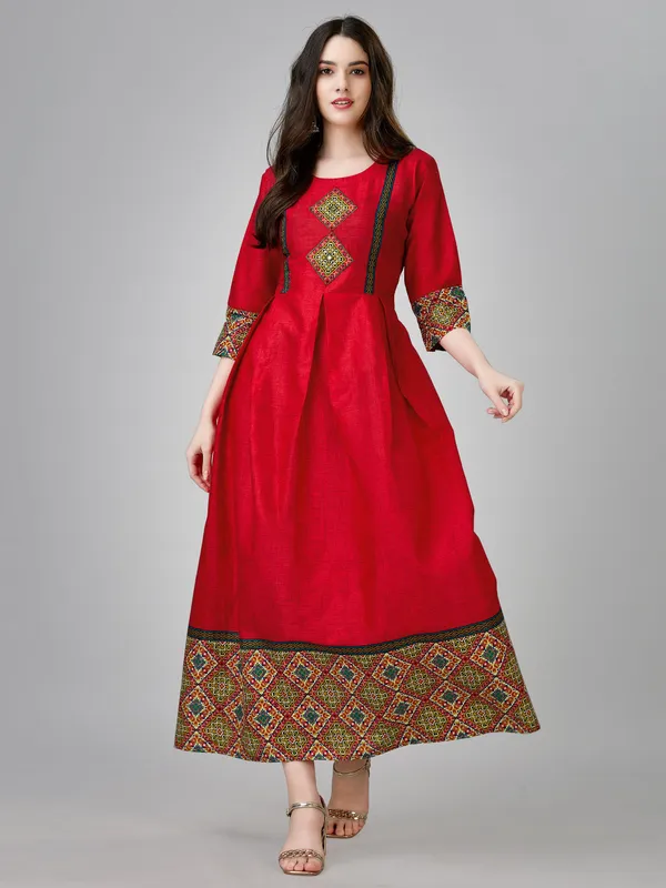 Red_Red_Embroidered_Anarkali_Kurta_For_Women