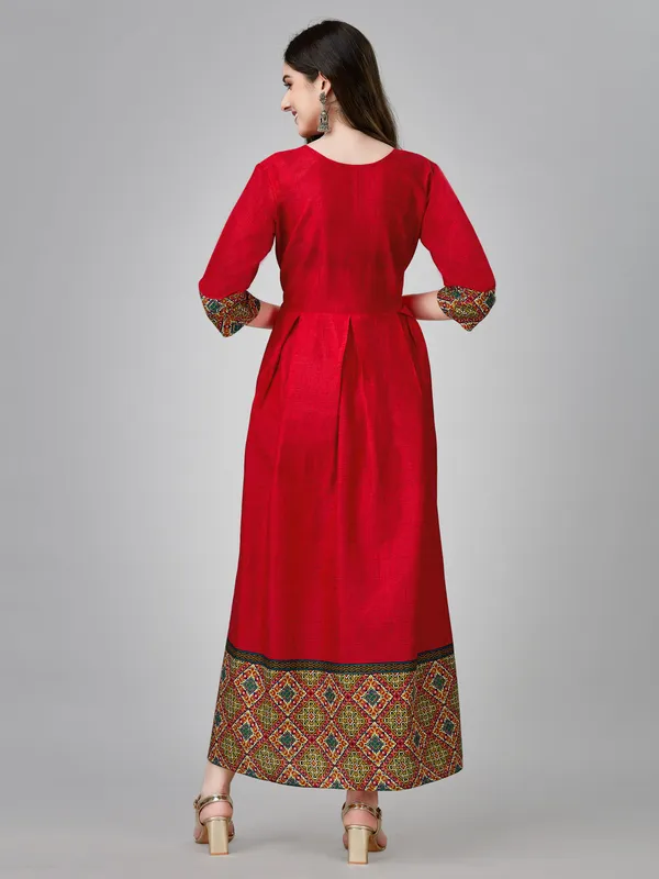 Red_Red_Embroidered_Anarkali_Kurta_For_Women