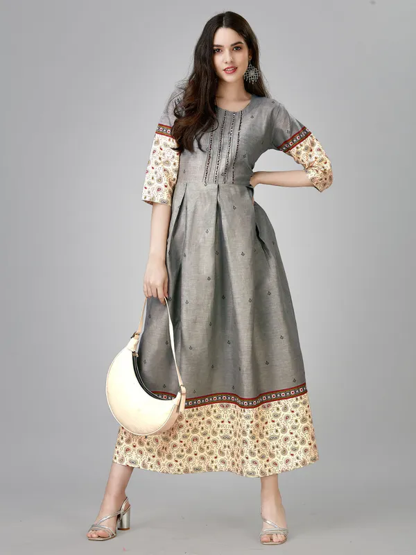 Grey_Grey_Self_Design_Anarkali_Kurta_For_Women