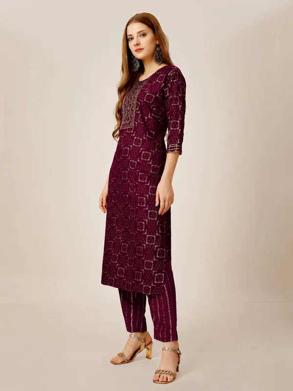Maroon_&_Purple_Kurta_Pant_Set_For_Women