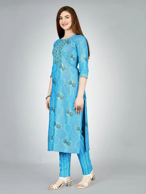 Light_Blue_&_Sky_Blue_Kurta_Pant_Set_For_Women