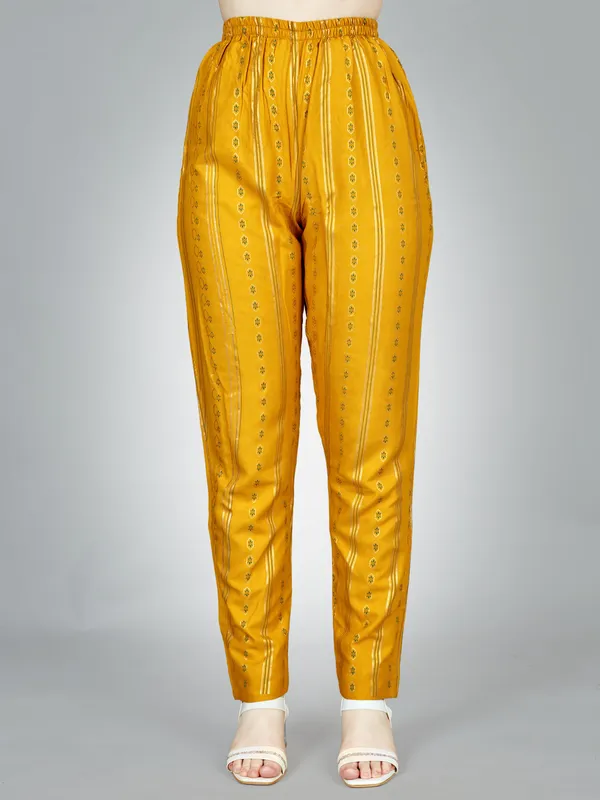 Yellow_Kurta_Pant_Set_For_Women