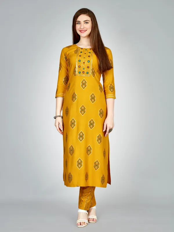 Yellow_Kurta_Pant_Set_For_Women