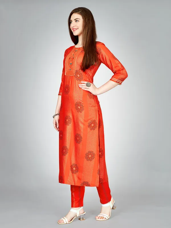 Orange_Kurta_Pant_Set_For_Women