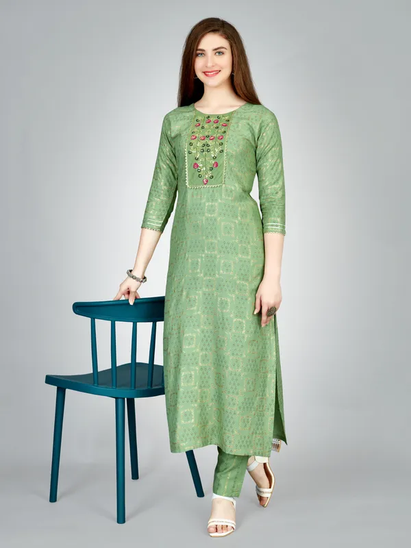 Light_Green_&_Pista_Kurta_Pant_Set_For_Women