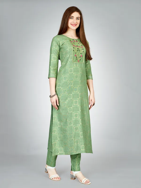 Light_Green_&_Pista_Kurta_Pant_Set_For_Women