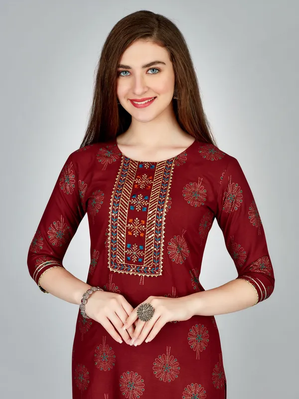 Maroon_Kurta_Pant_Set_For_Women