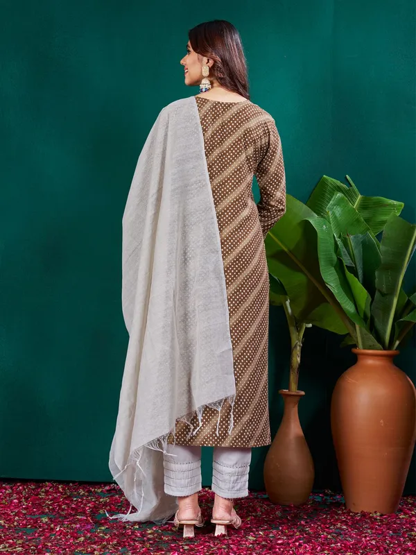 Brown_&_Coffee_Kurta_Pant_Dupatta_Set_For_Women