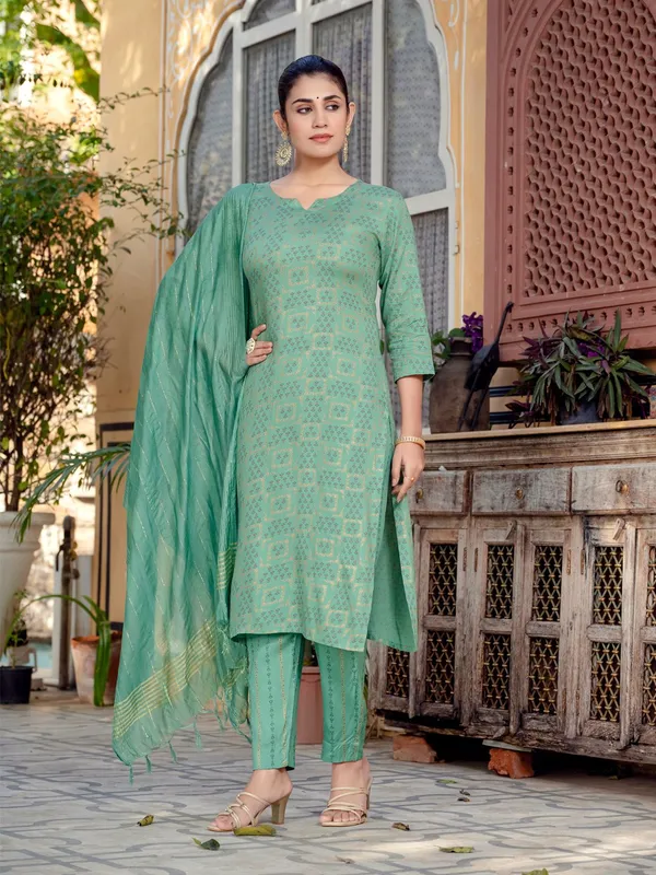 Green_&_Pista_Kurta_Pant_Dupatta_Set_For_Women