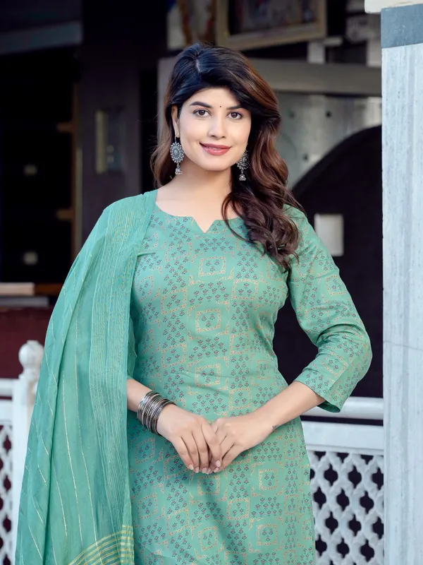 Green_Kurta_Pant_Dupatta_Set_For_Women
