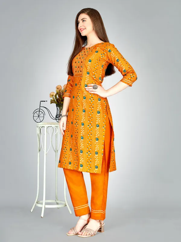 Yellow_&_Golden_Kurta_Pant_Set_For_Women