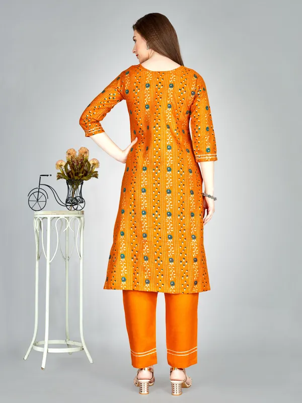 Yellow_&_Golden_Kurta_Pant_Set_For_Women