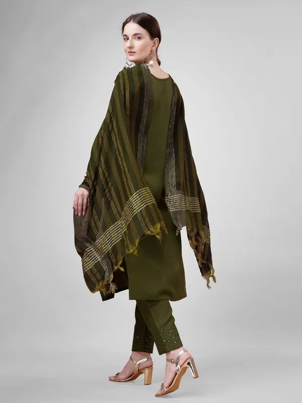 Green_&_Mehendi_Kurta_Pant_Dupatta_Set_For_Women