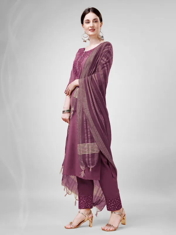 Purple_&_Wine_Kurta_Pant_Dupatta_Set_For_Women