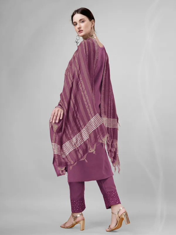 Purple_&_Wine_Kurta_Pant_Dupatta_Set_For_Women