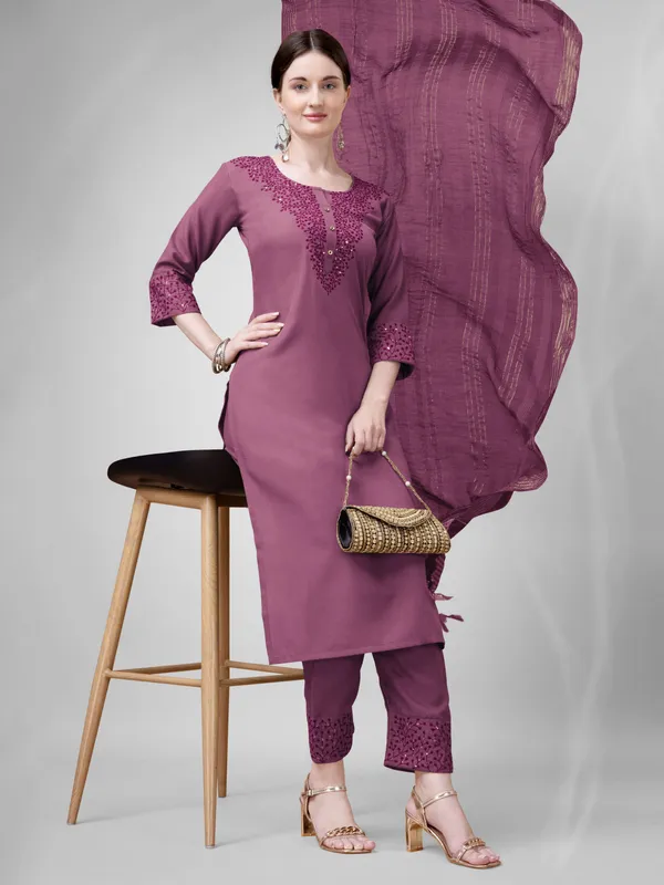 Purple_&_Wine_Kurta_Pant_Dupatta_Set_For_Women