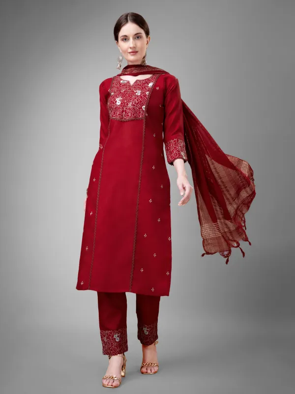 Maroon_Kurta_Pant_Dupatta_Set_For_Women