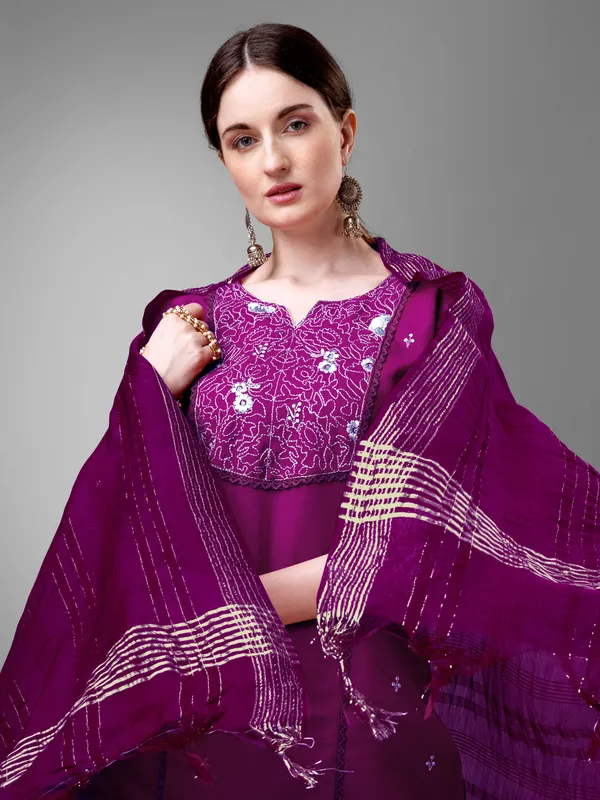 Purple_Kurta_Pant_Dupatta_Set_For_Women