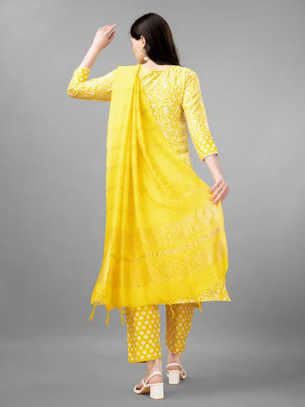 Yellow_Kurta_Pant_Dupatta_Set_For_Women