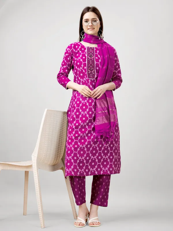 Pink_Kurta_Pant_Dupatta_Set_For_Women