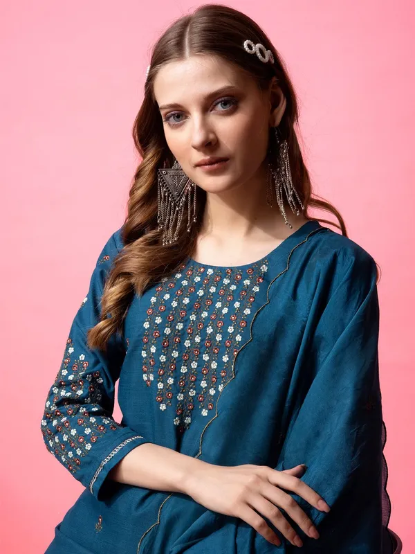 Blue_&_Morpichh_Kurta_Pant_Dupatta_Set_For_Women