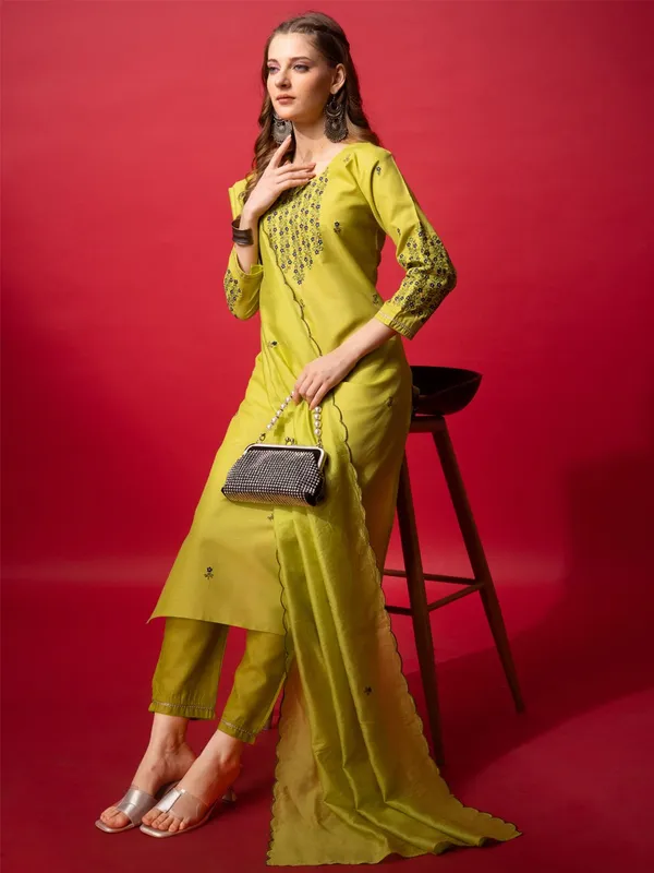 Green_&_Parrot_Kurta_Pant_Dupatta_Set_For_Women