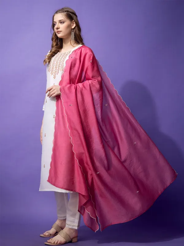 White_Kurta_Pant_Dupatta_Set_For_Women