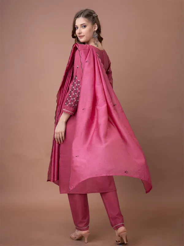 Purple_&_Wine_Kurta_Pant_Dupatta_Set_For_Women