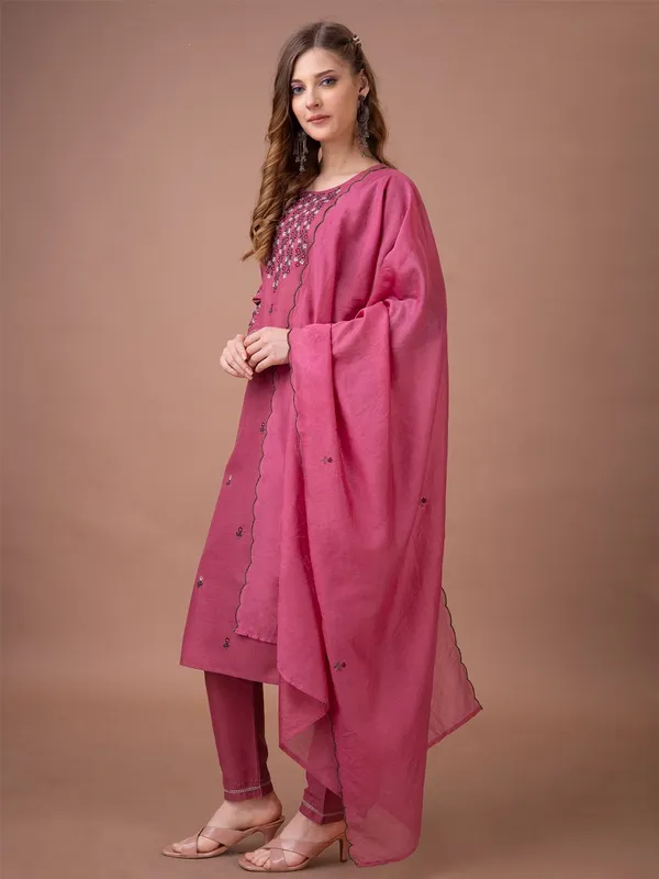 Purple_&_Wine_Kurta_Pant_Dupatta_Set_For_Women