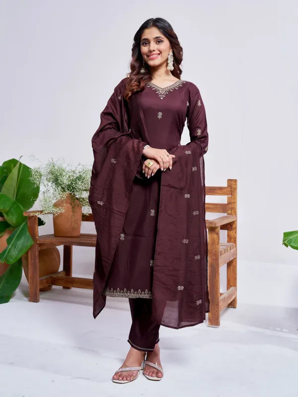 Brown_&_Coffee_Kurti_Pant_Dupatta_Set_For_Women