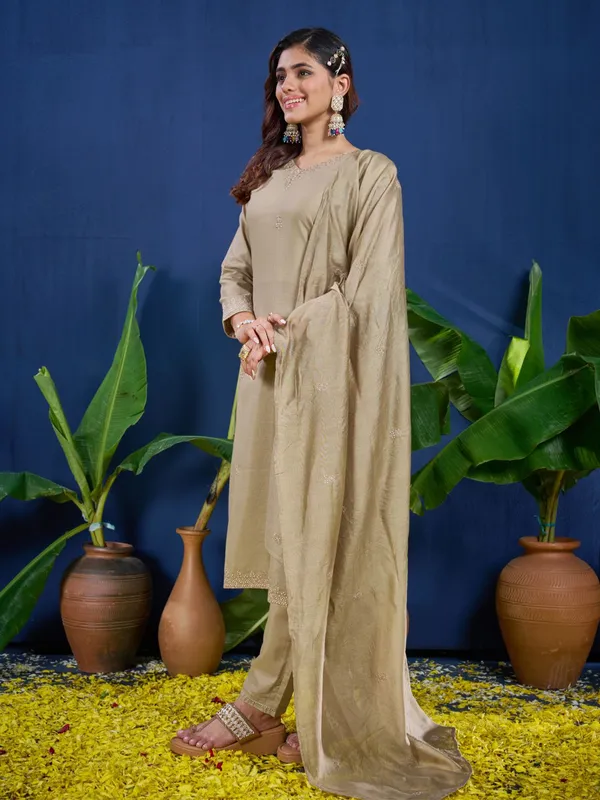 Brown_&_Khaki_Kurti_Pant_Dupatta_Set_For_Women