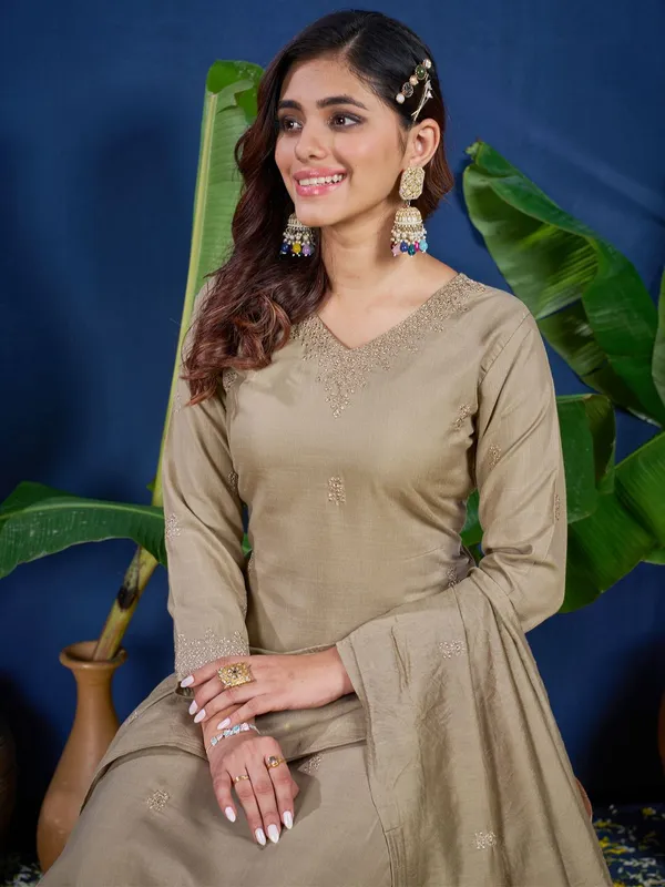 Brown_&_Khaki_Kurti_Pant_Dupatta_Set_For_Women
