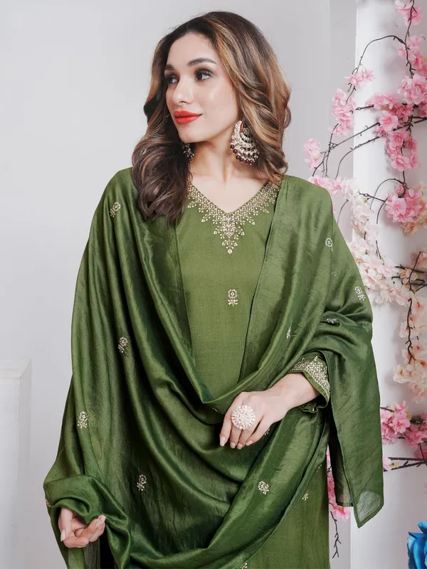 Green_&_Mehendi_Kurti_Pant_Dupatta_Set_For_Women
