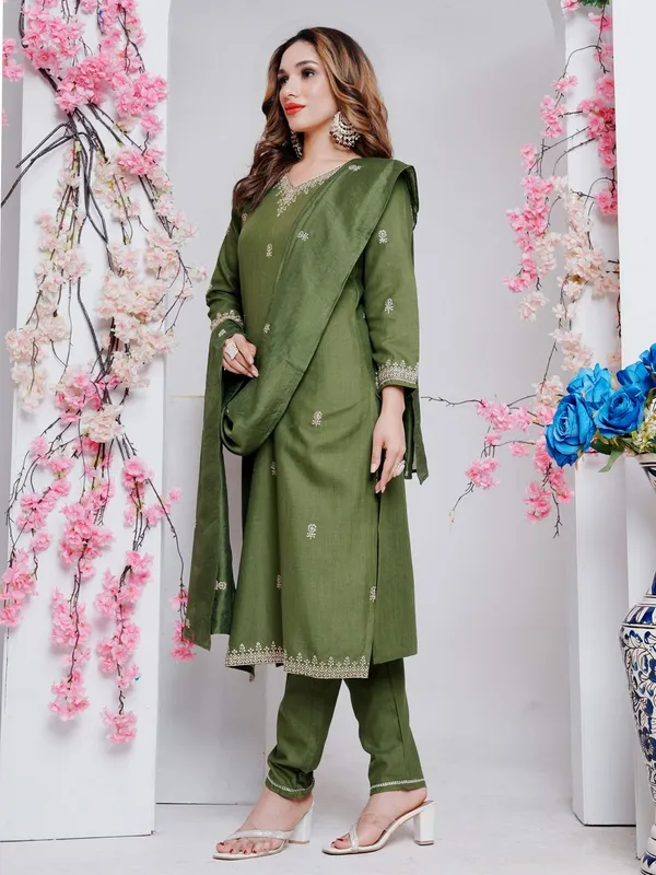 Green_&_Mehendi_Kurti_Pant_Dupatta_Set_For_Women