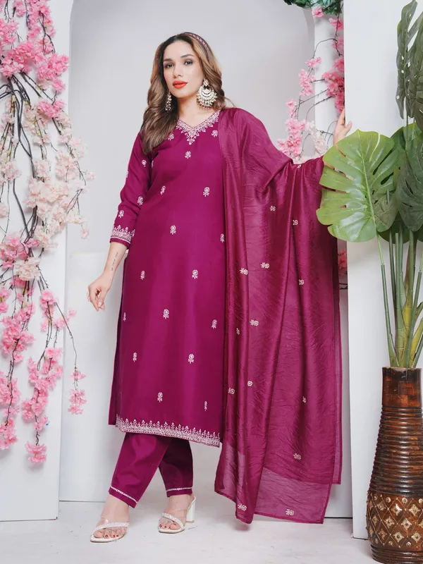 Purple_Kurti_Pant_Dupatta_Set_For_Women