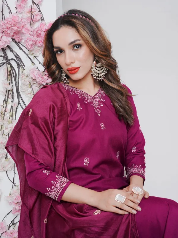 Purple_Kurti_Pant_Dupatta_Set_For_Women