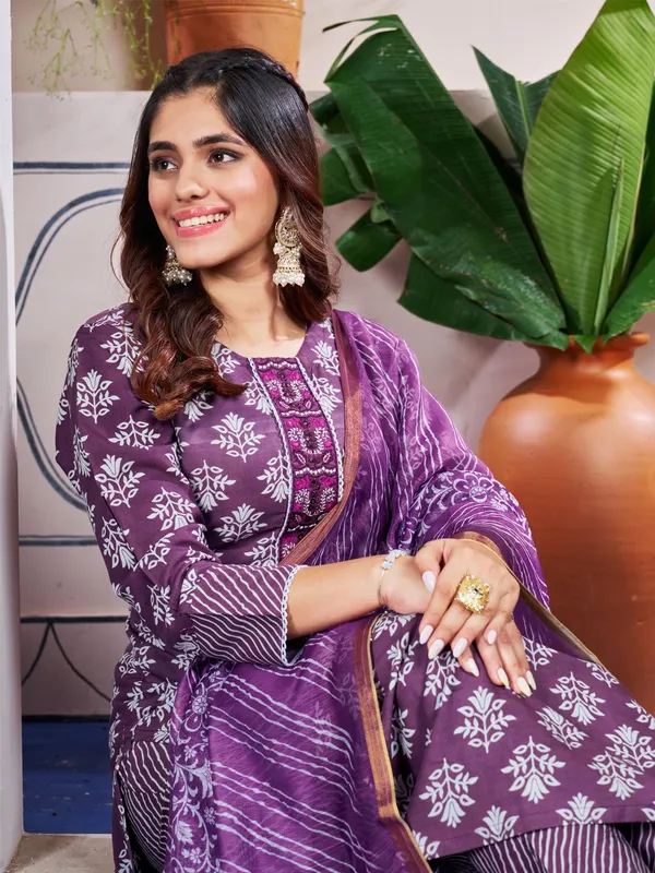Purple_Kurta_Pant_Dupatta_Set_For_Women