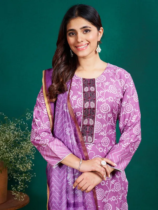 Purple_Kurta_Pant_Dupatta_Set_For_Women
