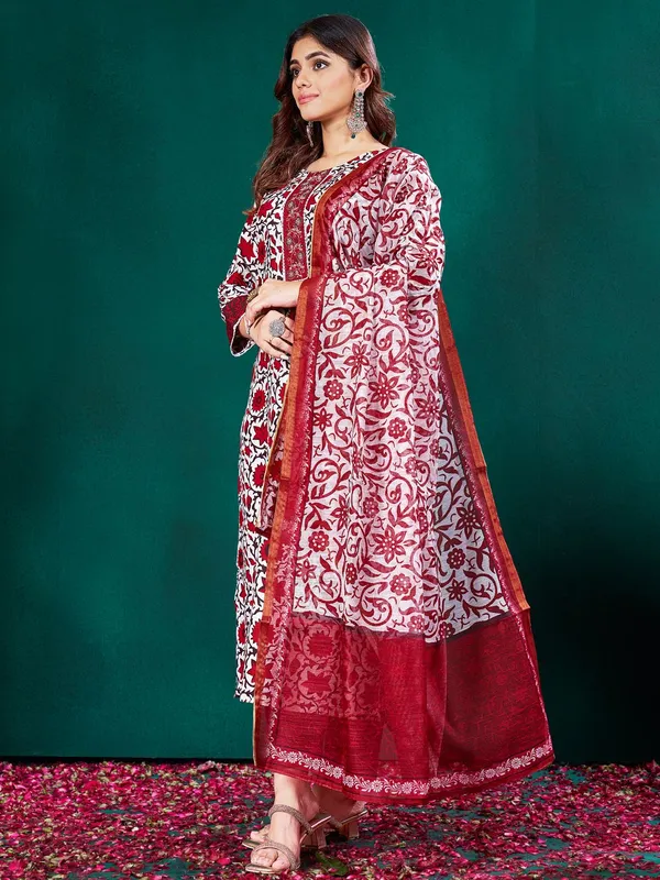 Red_Kurta_Pant_Dupatta_Set_For_Women