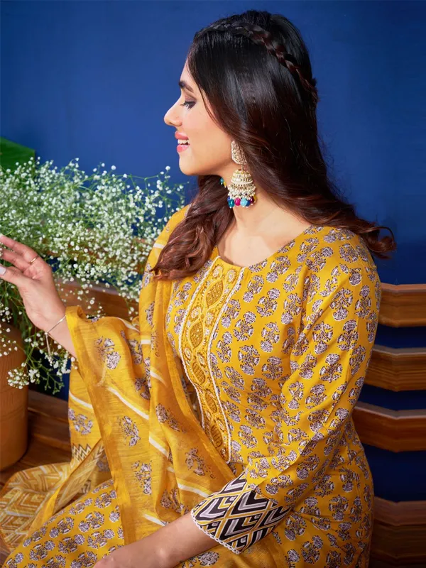 Yellow_Kurta_Pant_Dupatta_Set_For_Women