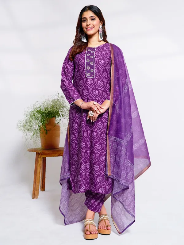 Purple_Kurta_Pant_Dupatta_Set_For_Women