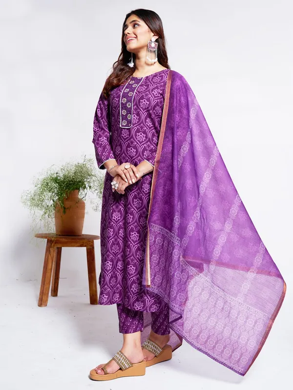 Purple_Kurta_Pant_Dupatta_Set_For_Women
