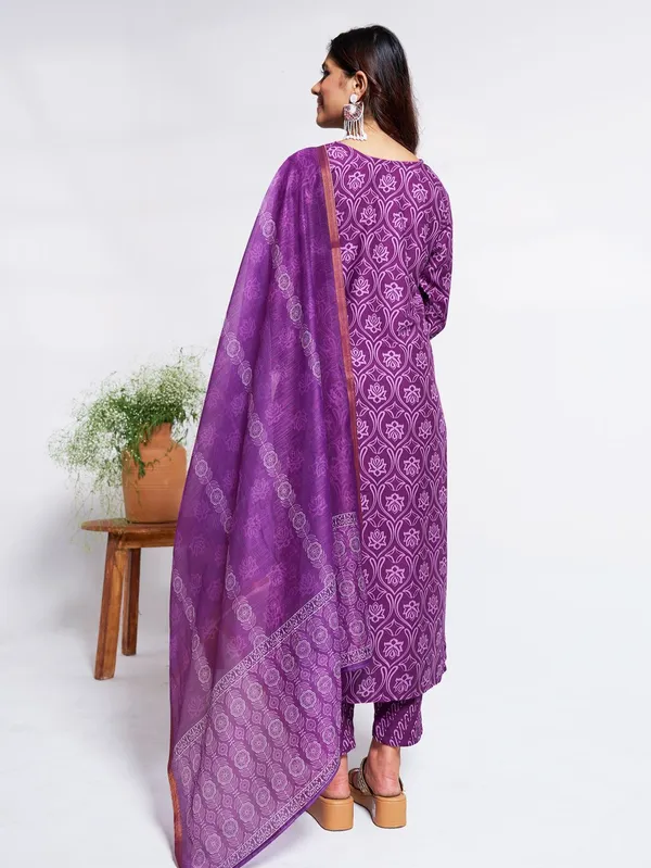 Purple_Kurta_Pant_Dupatta_Set_For_Women